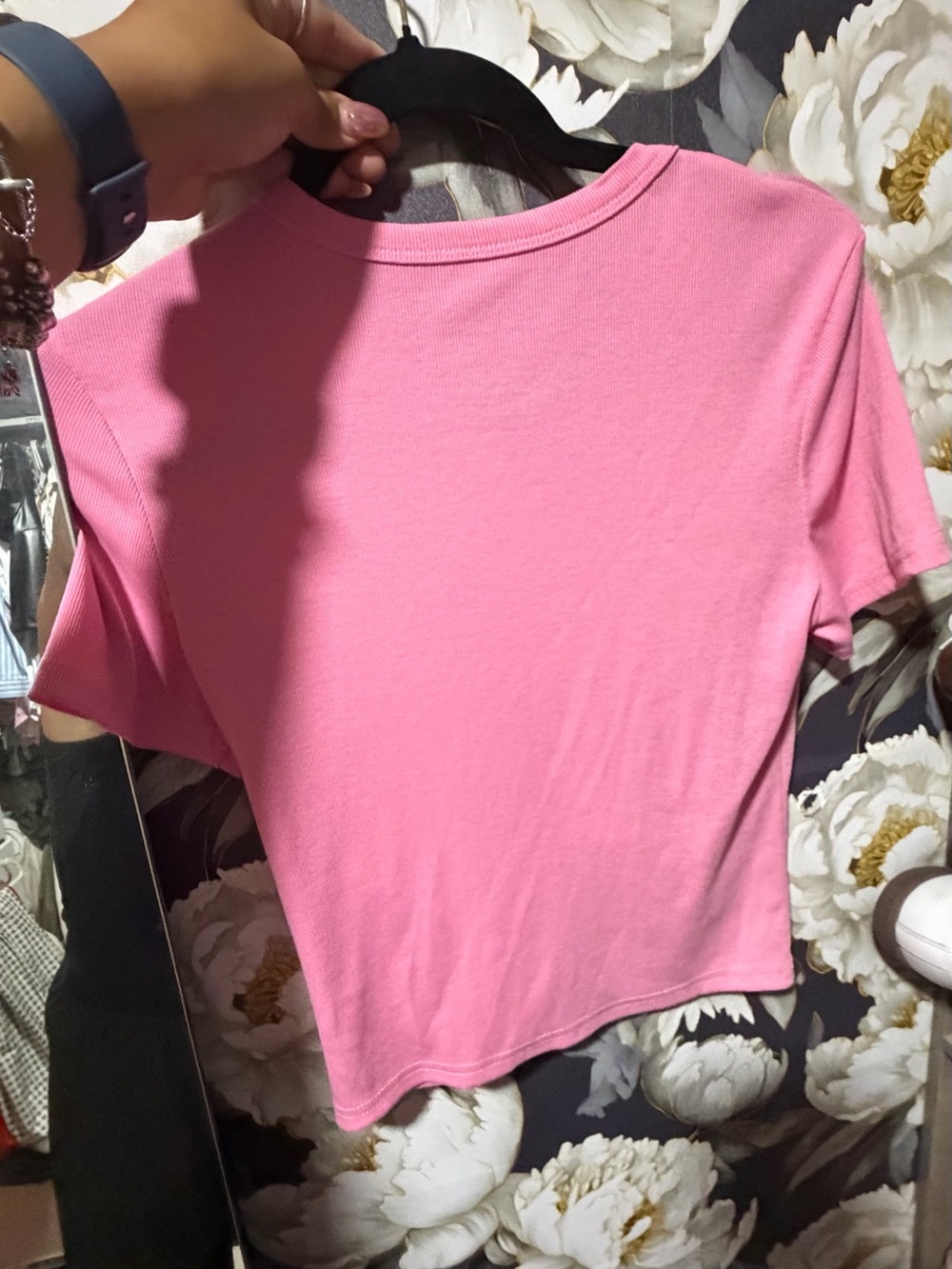 SHEIN Pink Button-Front Cropped Tee - Picture 3 of 3